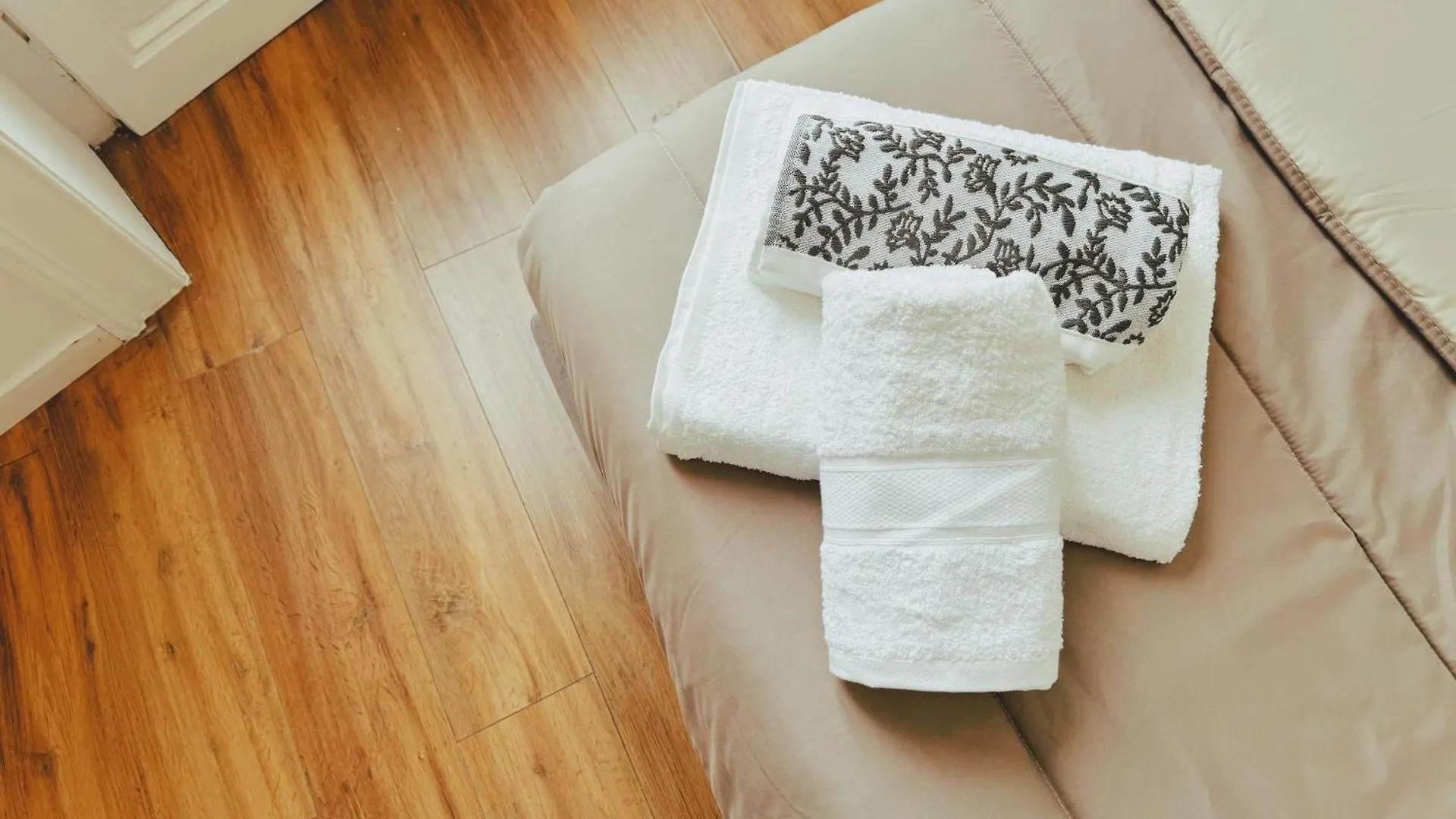 Bed & Breakfast Candalu Hotels - Palermo Suite
