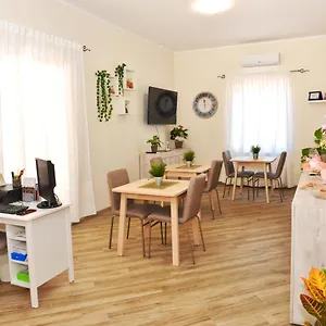 https://bb-monday.it-romehotels.com
